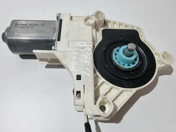 Motoras macara geam dreapta spate 8K0959812B Audi A6 (2004-2011) [4F2, C6]