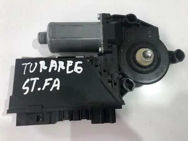Motoras macara geam stanga fata 3d2959792e Volkswagen Touareg (2002-2006)
