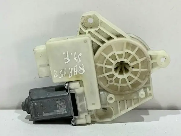 Motoras macara geam stanga fata 6V1959801B Skoda Octavia 3 (2013-2017 )