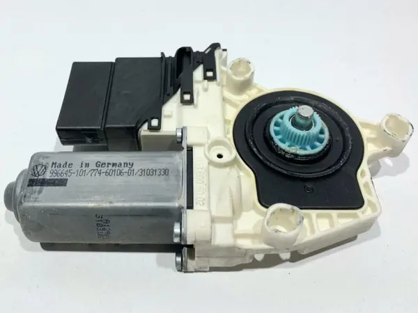 Motoras macara geam stanga spate 5K0959703A Volkswagen Golf 6 (2008-2013)