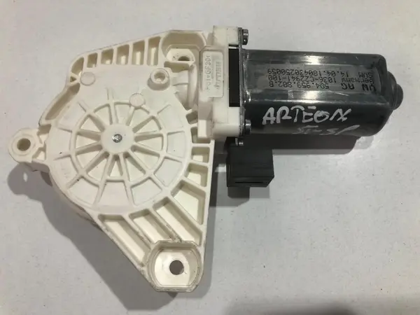 Motoras macara geam stanga spate 5q4959802b Volkswagen Arteon (2017-2020)