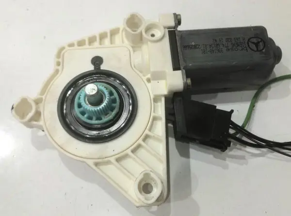 Motoras macara geam stanga spate a1698201942 Mercedes B-Class (2004-2011) [W245]