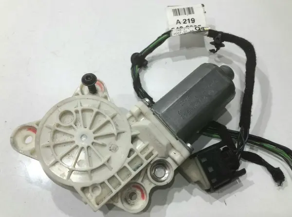 Motoras macara geam stanga spate a2198200542 Mercedes CLS (2004-2010) [C219] w219