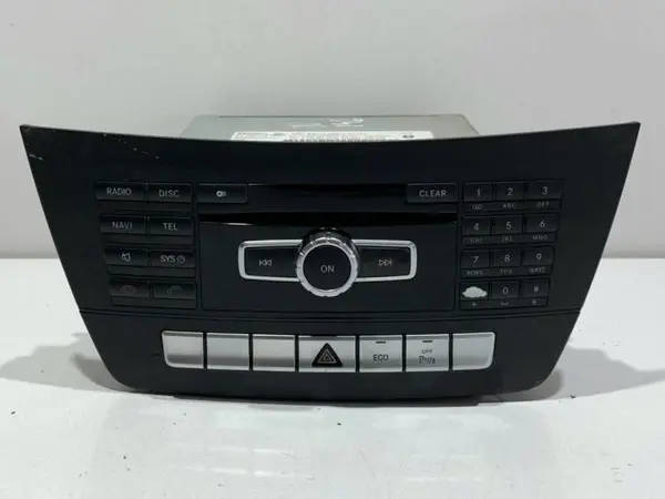 Navigatie radio A2049003915 Mercedes C-class facelift (2011-2015) [w204]