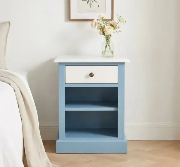 Noptiera cu 1 sertar si rafturi deschise cu finisaj Sky Blue/Signal White