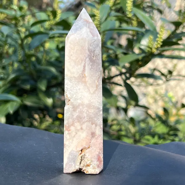 Obelisc agat coral floare model 2
