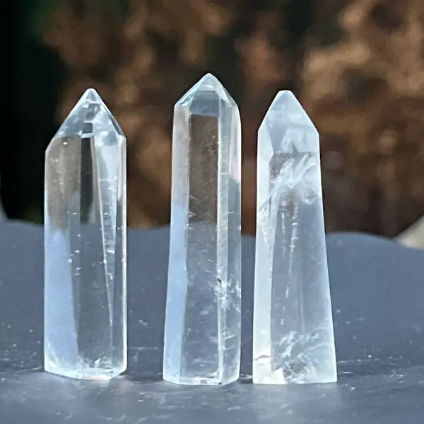 Obelisc cuart de stanca cristal incolor mini