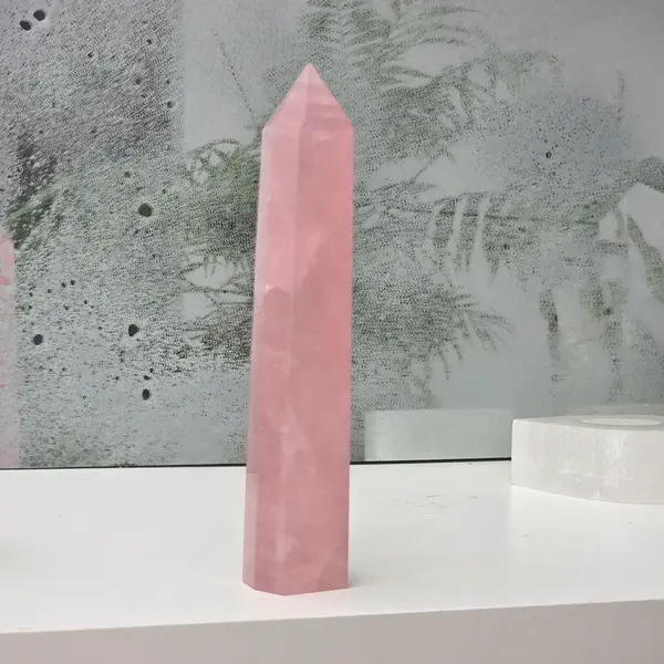 Obelisc cuart roz Namibia | Model 10