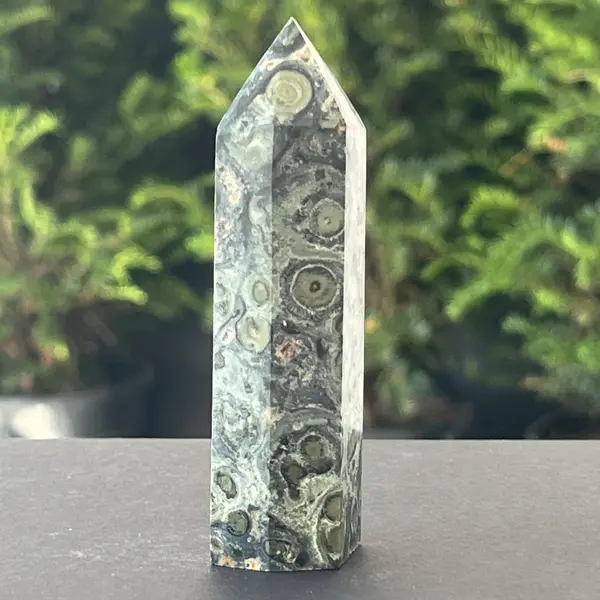 Obelisc jasp kambaba Madagascar model 1