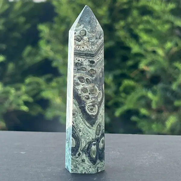 Obelisc jasp kambaba Madagascar model 3