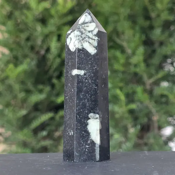Obelisc piatra crizantema | Model 4