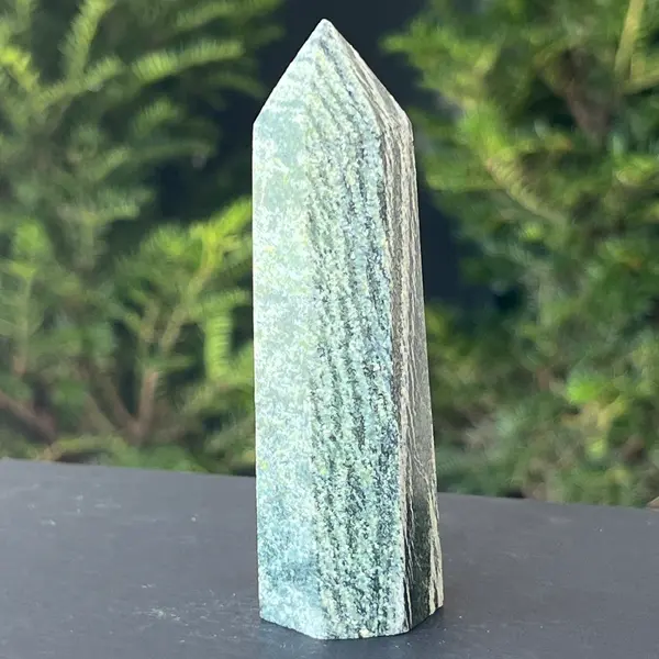 Obelisc serpentin dungat | Model 3