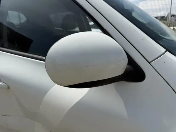 Oglinda dreapta culoare alba - 326 963011KZ0A Nissan Juke (2010-2014)