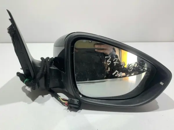 Oglinda dreapta culoare negru - lc9x Volkswagen Passat B7 (2010-2014)