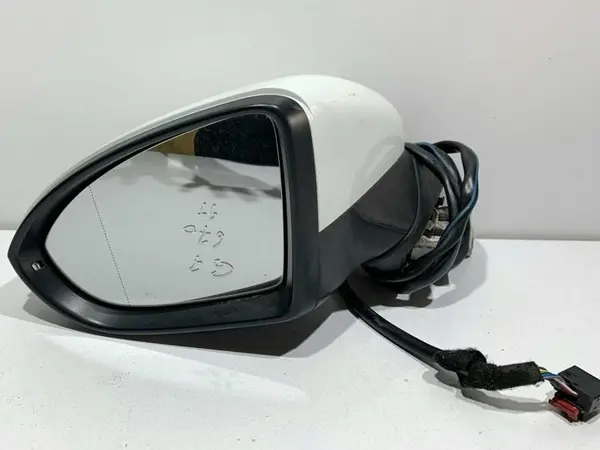Oglinda stanga culoare alb - lc9a 517857507AA Volkswagen Golf 7 facelift (2017-2020)