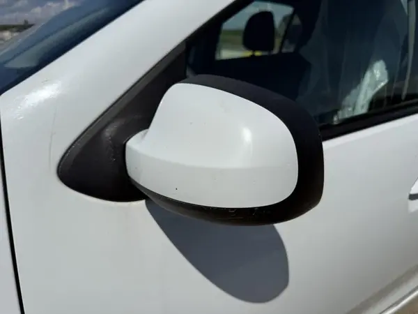 Oglinda stanga culoare alba 963023731R Dacia Sandero 2 (2012-2017)