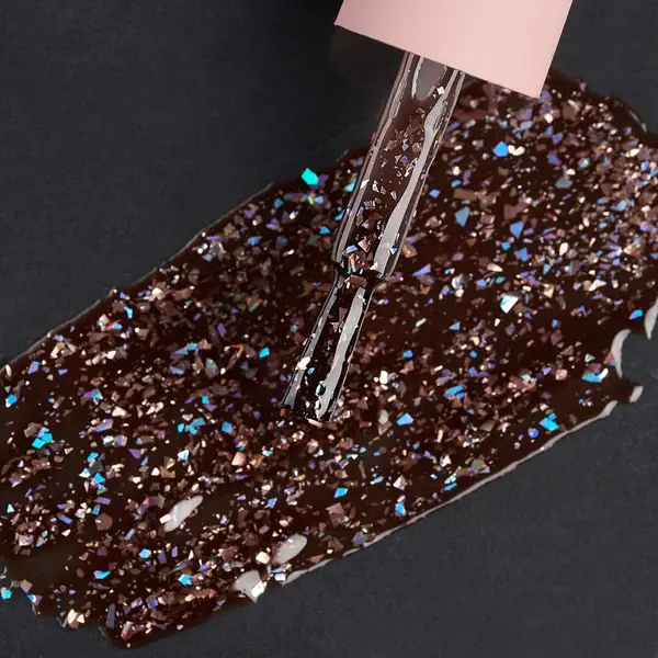 Ojă Semipermanentă Everin Selective 118 7ml – Maro Ciocolatiu cu Confetti Holografic (Chocolate Sparkle)