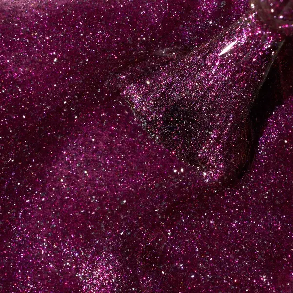 Ojă Semipermanentă Kievskaya Glitz Cat Eye 13 – Fuchsia Intens cu Reflexii Roz-Purpurii și Efect Magnetic 3D, 15ml