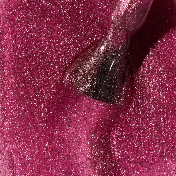 Ojă Semipermanentă Kievskaya Glitz Cat Eye 21 – Roz Intens cu Reflexii Auriu-Perlate, Efect Magnetic 3D, 15ml