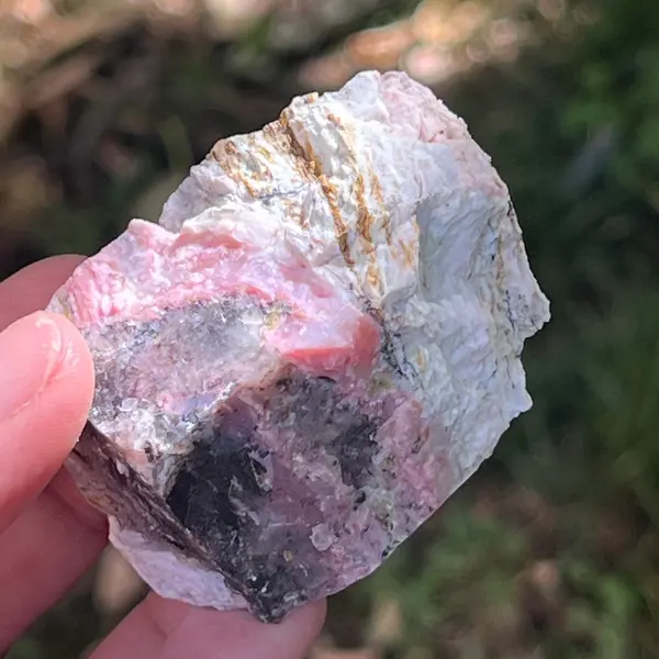 Opal roz piatra bruta (din Peru) model 3