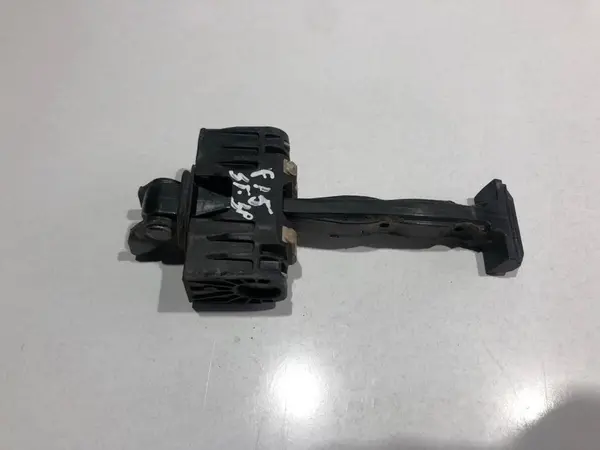 Opritor usa BMW X6 (2014-2019) [F16]