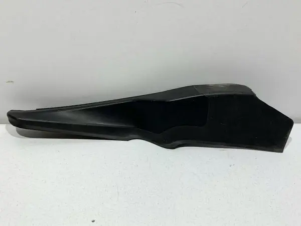 Ornament grila parbriz stanga 668221905R Dacia Duster 2 (2018-2021)