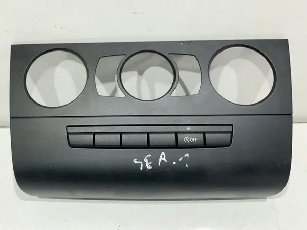 Ornament / rama climatronic 6976808 BMW Seria 1 (2004-2012) [E81, E87]