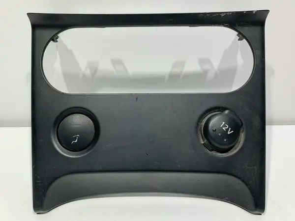 Ornament / trim bord cu priza A00270A77000 Nissan Qashqai plus 2 ( 2008-2010) [J10]