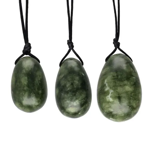 Oua Yoni din jad verde ( cu gaura, snur) - Set 3 bucati ambalat in cutie cadou