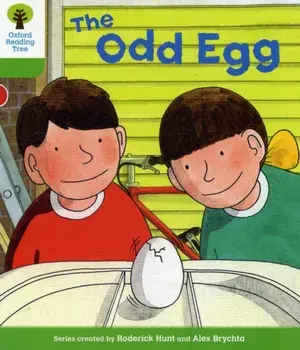 Oxford Reading Tree: Level 2: Decode and Develop: The Odd Egg, Paperback/Annemarie Young