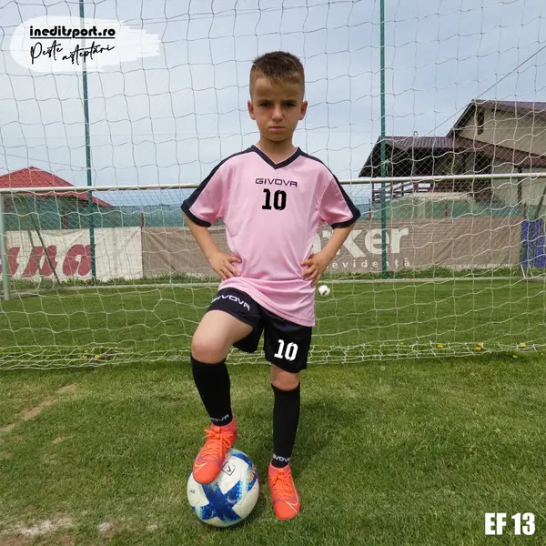 PACHET PROMO KIT GIVOVA Echipament fotbal personalizat copii si adulti PEF13PP 4XS, Roz