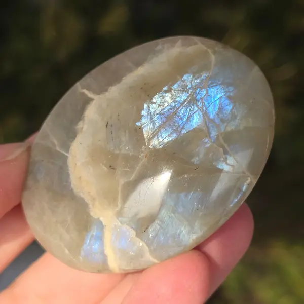 Palmstone piatra lunii cu garnierit m8