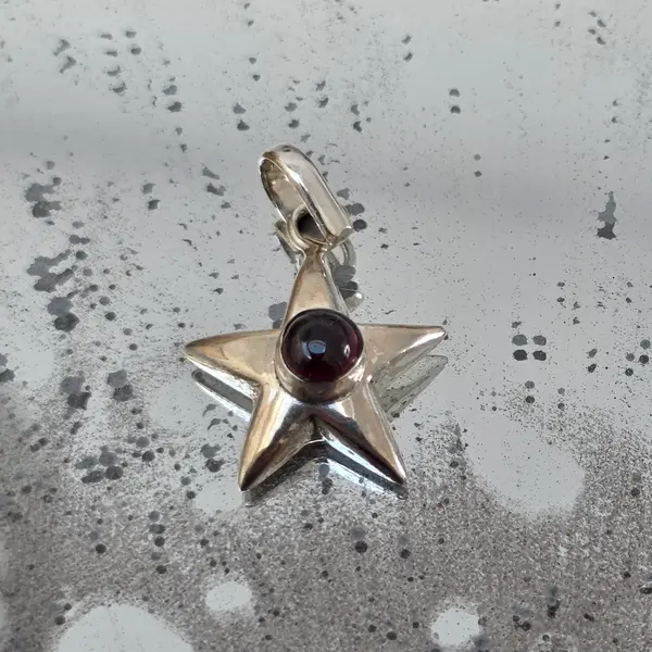 Pandantiv argint granat | Star