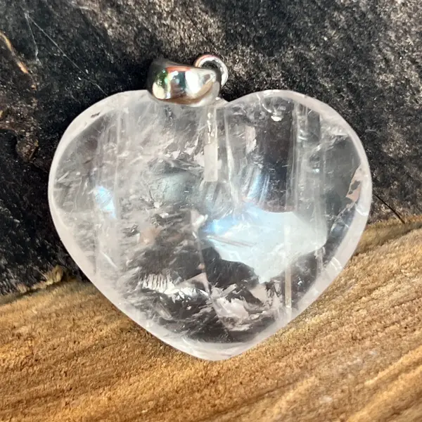 Pandantiv inima cuart de stanca 3 cm, piatra lunii aprilie, birthstone