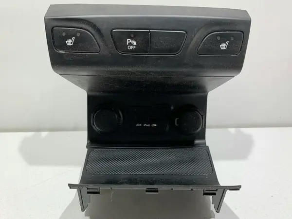 Panou butoane incalzire scaune 84620-2Y900 Hyundai ix35 (2010-2013)