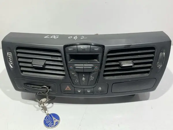 Panou comanda clima cu grila ventilatie si contact cu cheie 275100002R Renault Laguna 3 (2007-2010)