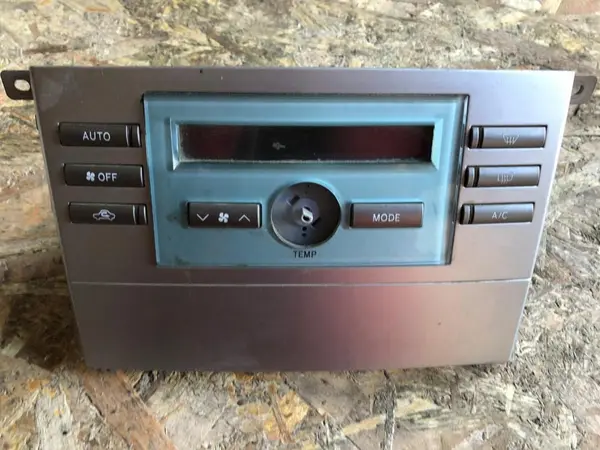 Panou comanda climatronic 55902-0f010-b Toyota Corolla Verso (2004-2009)