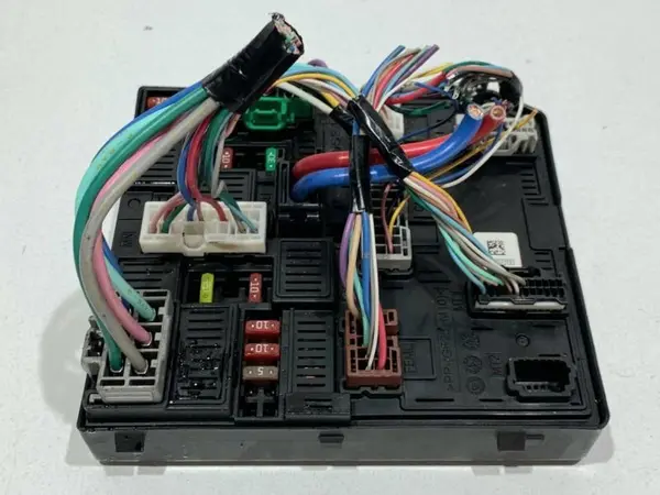 Panou / tablou sigurante 284B7-5NA0A Nissan Qashqai 2 (2013-2016) [J11] 1.2 dig-t; 1.5 dci HRA2DDT; K9K 636