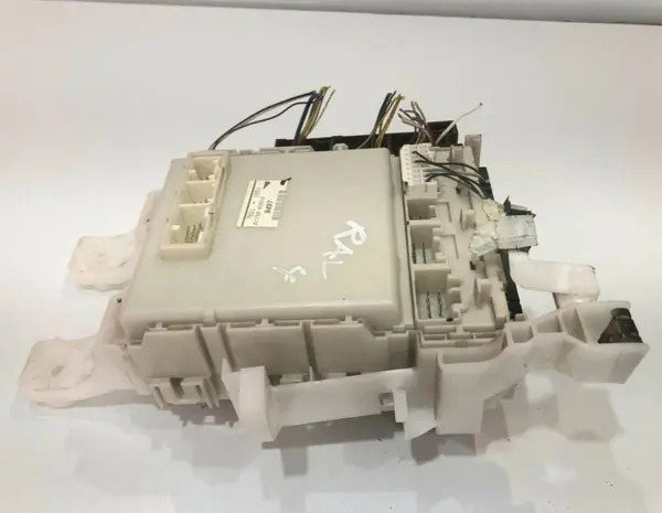 Panou / tablou sigurante 82730-42010 Toyota RAV 4 (2005-2010) 2.2 d4d 2ad-ftv