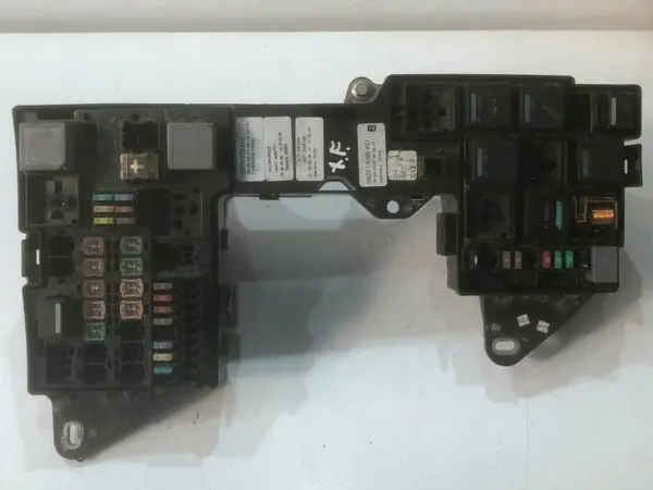 Panou / tablou sigurante 8X2T-14290-KD Jaguar XF (2008-2015) [X250] 2.7 tdv6 AJD7G