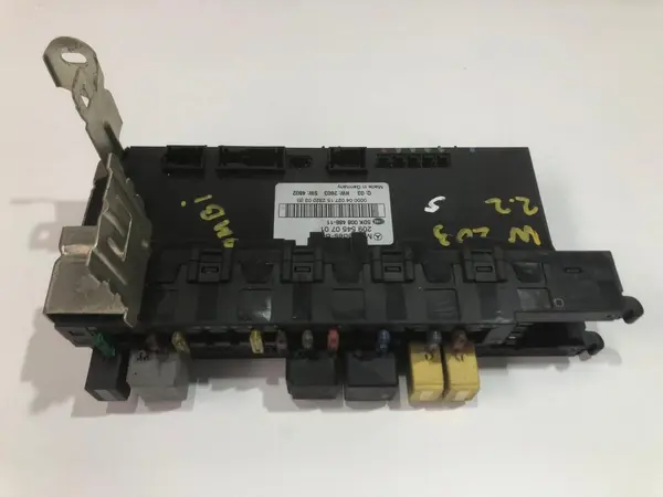 Panou / tablou sigurante a2095450701 Mercedes C-Class (2001-2007) [W203]