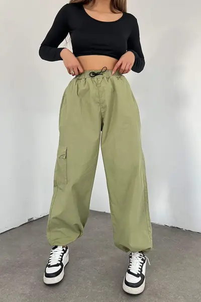 Pantaloni dama Force One, croiala cargo, oversize, cu snur reglabil in talie si la baza piciorului, Vernil