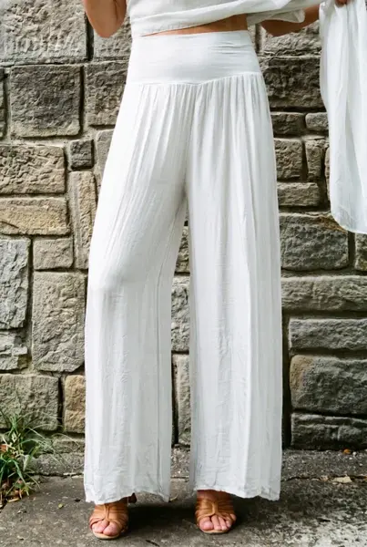 Pantaloni palazzo dama eleganti, largi, din matase si vascoza cu dublura, albi