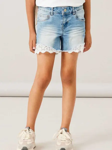 Pantaloni scurti Nkfsalli