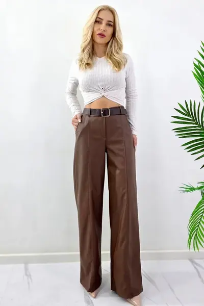 Pantaloni vatuiti Leonis, din piele ecologica, cu buzunare si curea asortata, Maro, Marime S/M