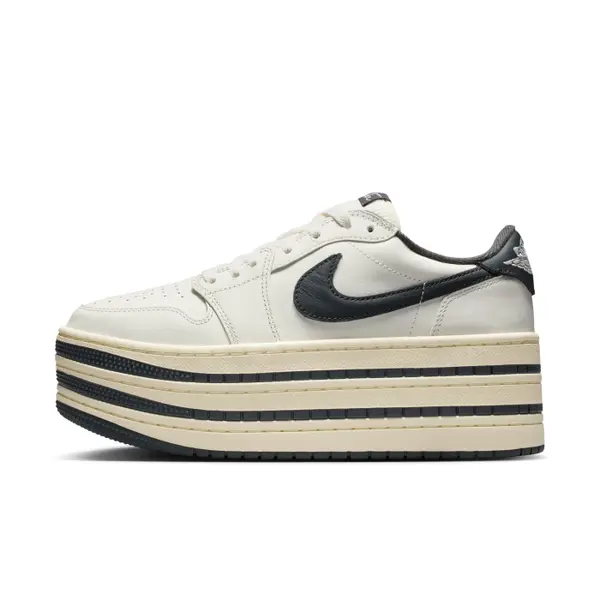 Pantofi Sport Jordan Wmns Air Jordan 1 Triple Stack