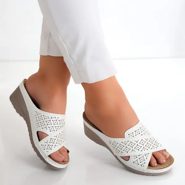 Papuci dama cu platforma Albi din Piele Ecologica Anya