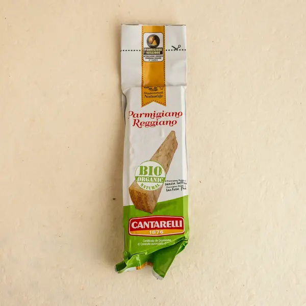 Parmezan Cantarelli Reggiano Fara Lactoza 200g ECO