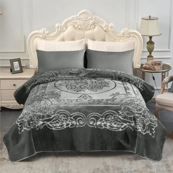 Patura Cocolino dubla si pufoasa perfecta pentru sezonul rece 200 x 240 cm