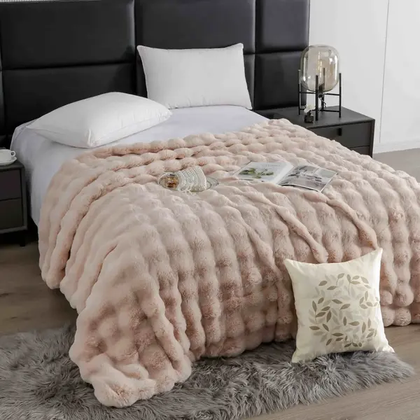 Patura Luxury Soft Touch, Jojo Home, cu Blanita Artificiala Tip Iepure, 200x230 cm, cu Fermoar, Turquoise